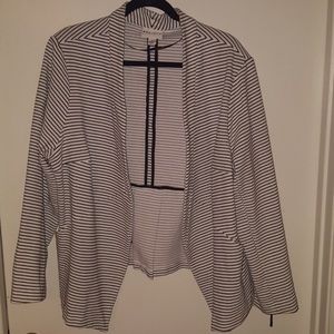 Ava and Viv blk & wht blazer sz 22/24 3X